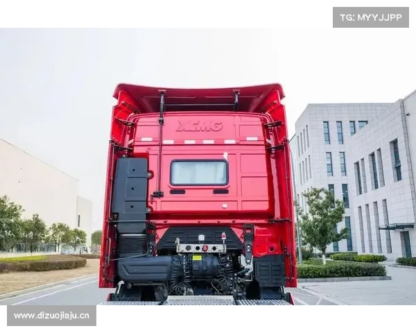 三线重卡也有王者，徐工最新推出的旗舰重卡——漢風P9牵引车实拍